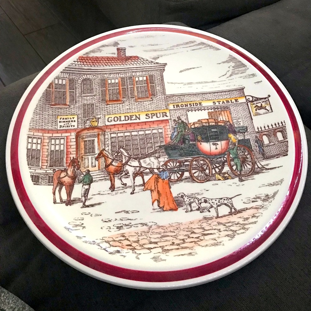 🌹 Vernon Kilns Bits of Old England Plate
